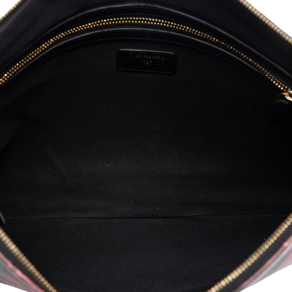 Pre-Loved Chanel Large CC Quilted Calfskin Camellia Printed O Case Clutch - Picture 4 of 7